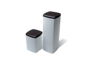 Square White Brine Tank, Black Cover 35 L